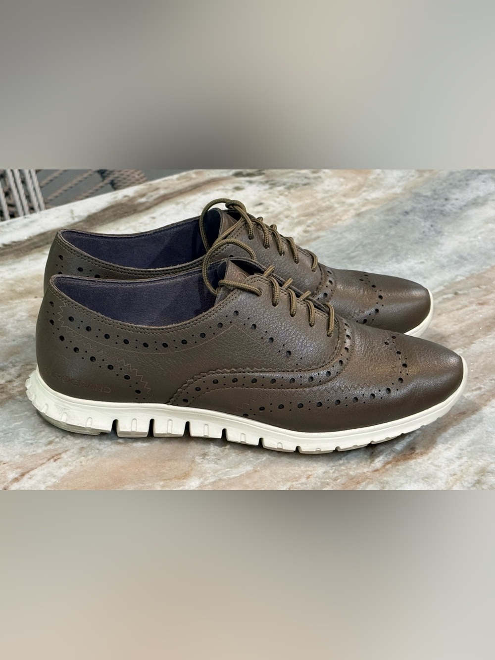 Women’s COLE HAAN ZeroGrand Stitchlite olive green leather oxfords- Size 7